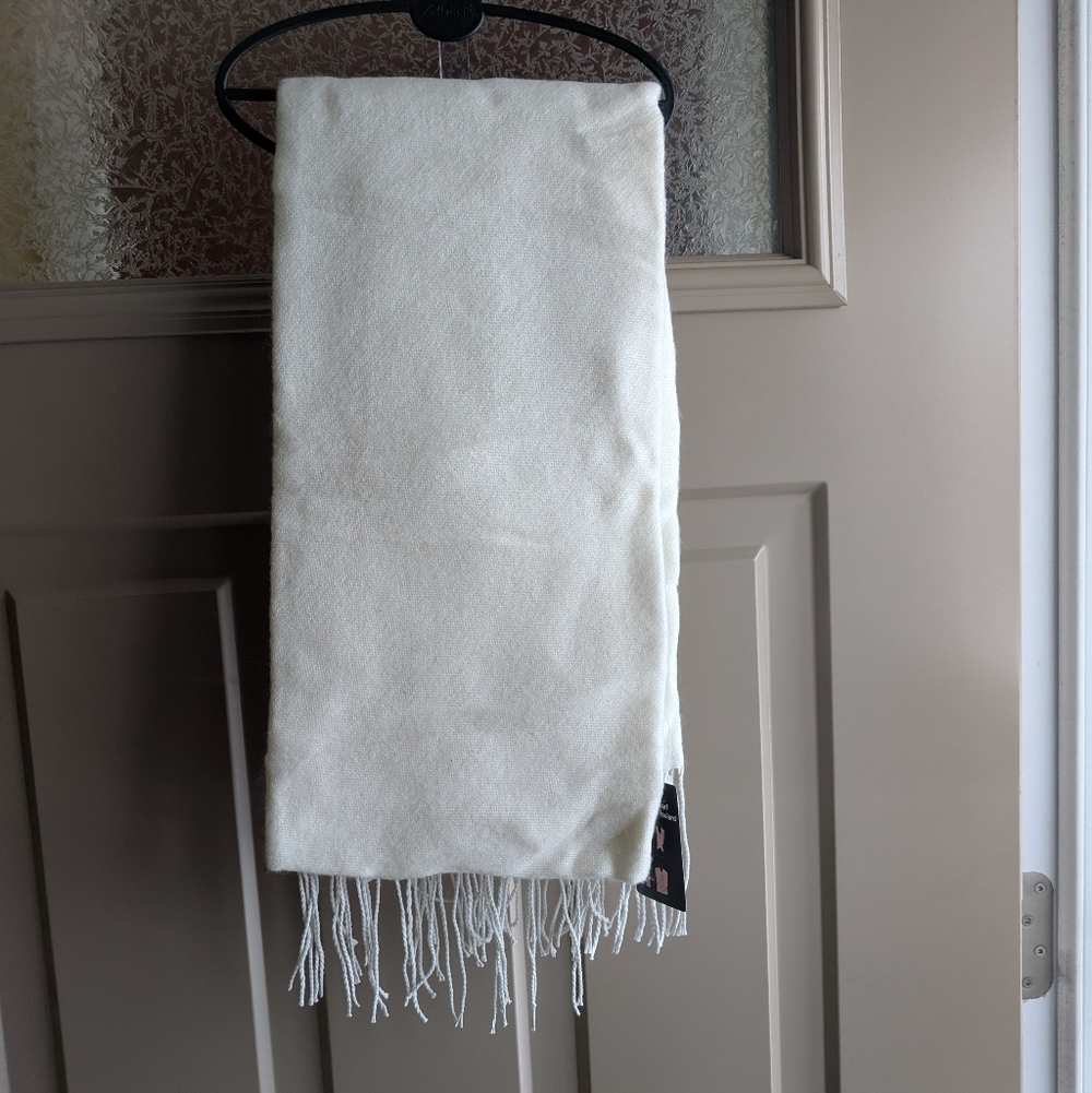 BNWT Ardenes Oversized Scarf